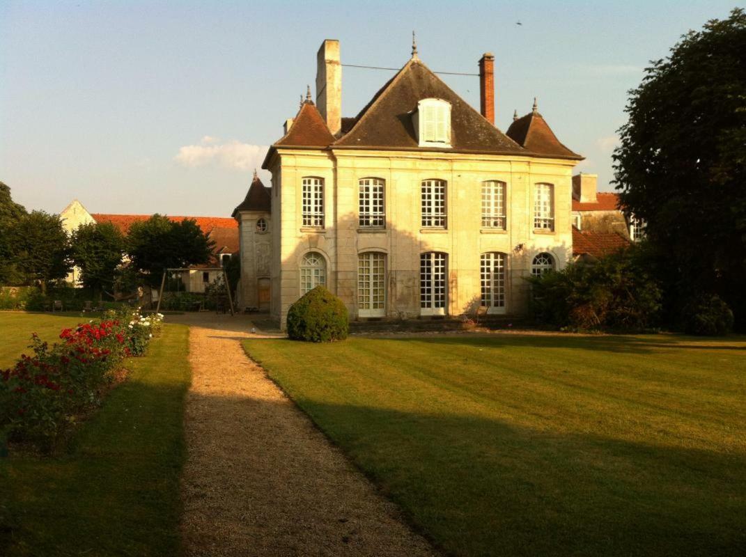 Ferme De La Valliere Tancrou Exteriör bild